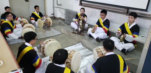옌타이 세종학당, 제572돌 한글날 기념 축하잔치 벌려