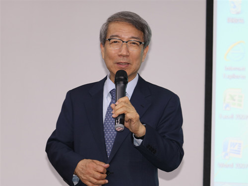 한국 정운찬 전 국무총리 칭다오 특강