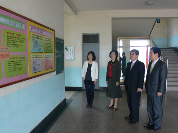 주중한국대사관 영사부 이영호 총영사 정양학교 방문