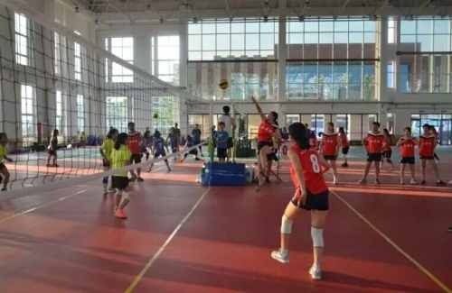 남해배 배구초청경기 원덩에서 진행