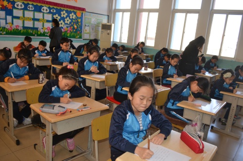 칭다오조선족작가협회,서원장조선족소학교서 백일장 진행