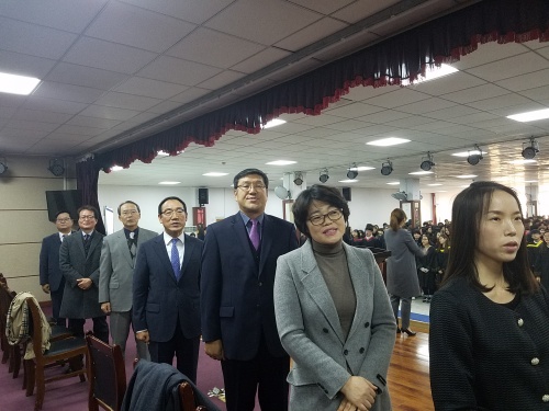 옌타이한국학교 제16회 졸업식 진행