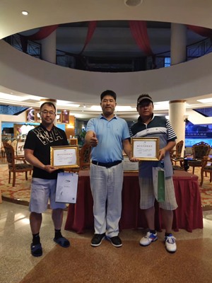 칭다오 조선족골퍼들 걸어서 117홀 라운딩 신기록 달성