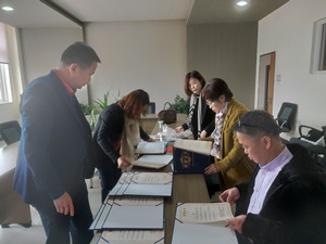 칭다오조선족작가협회 대원학교에서 백일장 진행