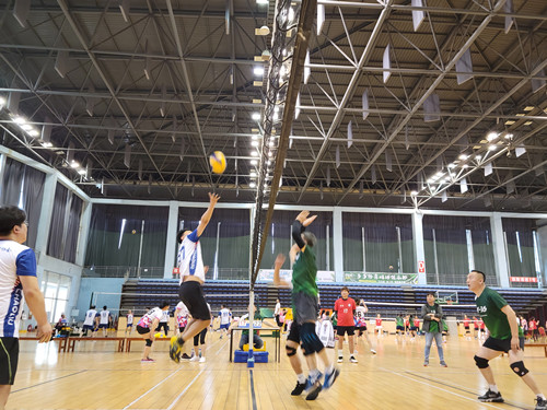 교동반도 조선족배구초청경기 옌타이서