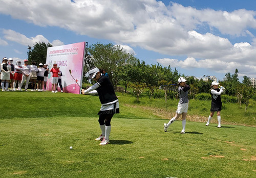 칭다오조선족여성골프동우회 2021 첫 골프대회 성공리에 개최