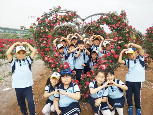 칭다오서원장학교 어린이날에 장미마을 체험학습 다녀와