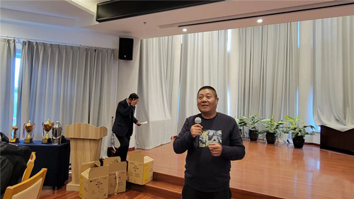 옌타이시조선족게이트볼협회 2021 연말총결 진행