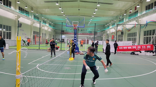 제1회 ‘리버배(理博杯)’옌타이시조선족족구경기 진행