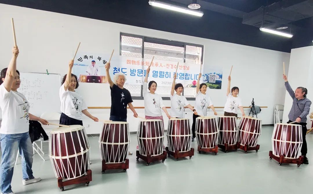 '조선족의 북왕' 진경수 선생을 모시고 3.8절을 뜻깊게